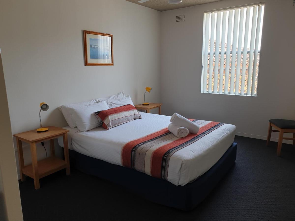 Oxley Cove Holiday Apartment Порт-Маккуори Экстерьер фото
