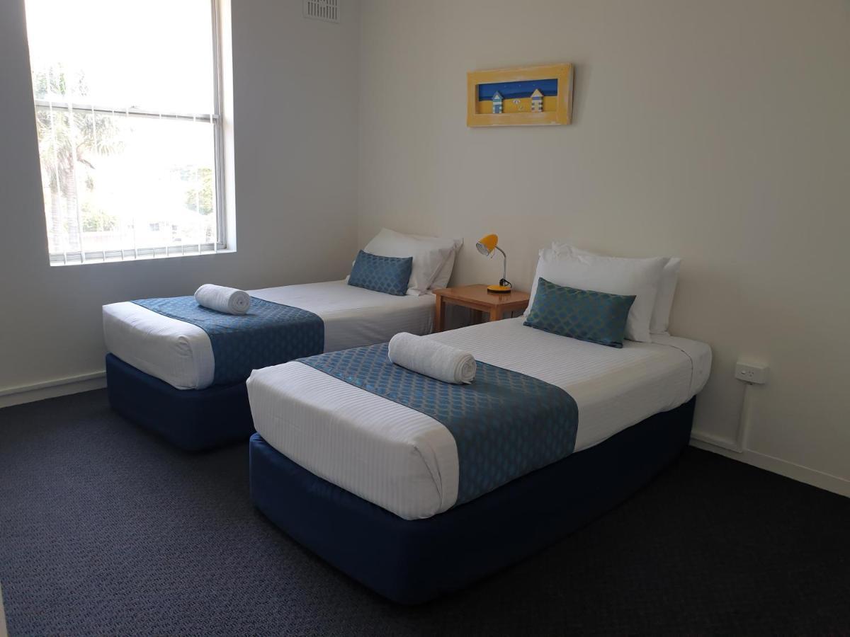 Oxley Cove Holiday Apartment Порт-Маккуори Экстерьер фото