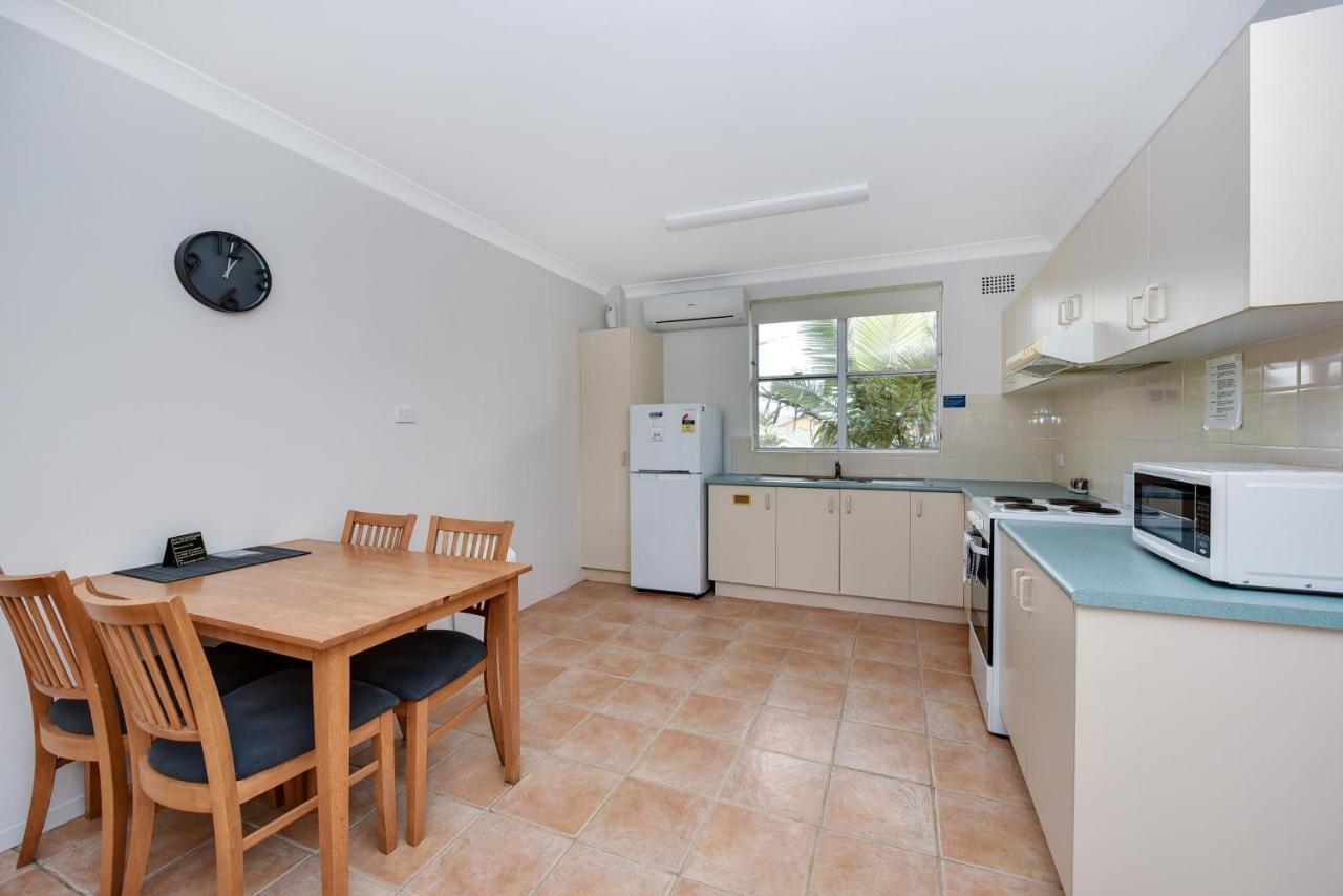 Oxley Cove Holiday Apartment Порт-Маккуори Экстерьер фото